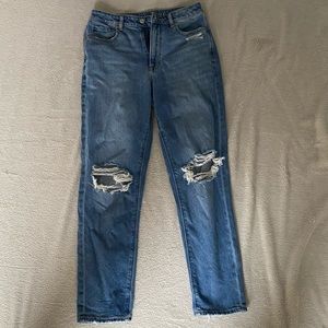 American Eagle high rise mom jean